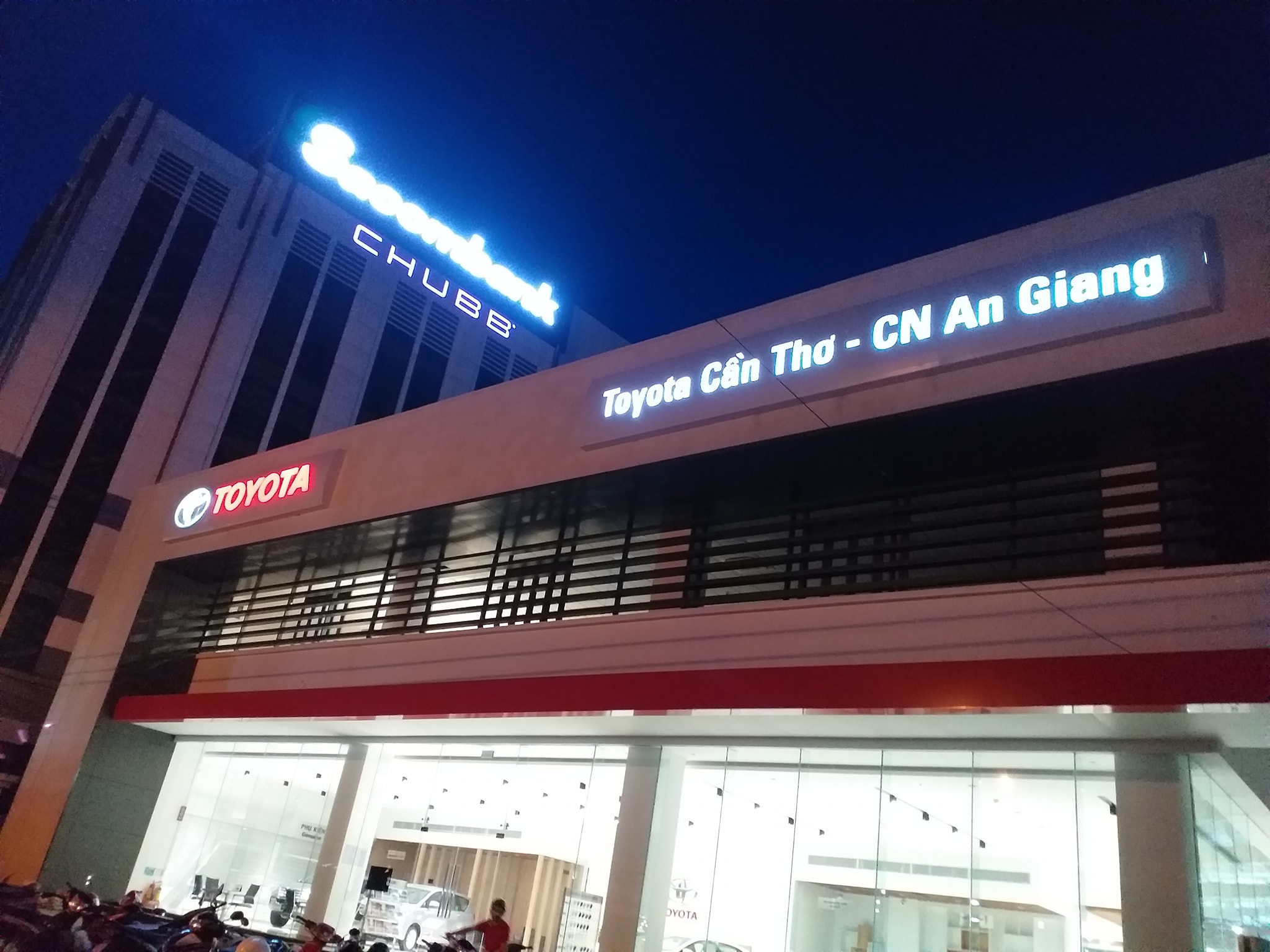 Biển quảng cáo 3D cho Showroom ô tô Toyota